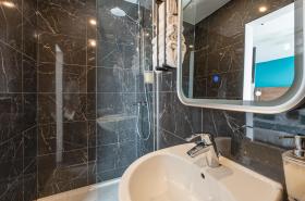 Hôtel Le Marignan - photo 8